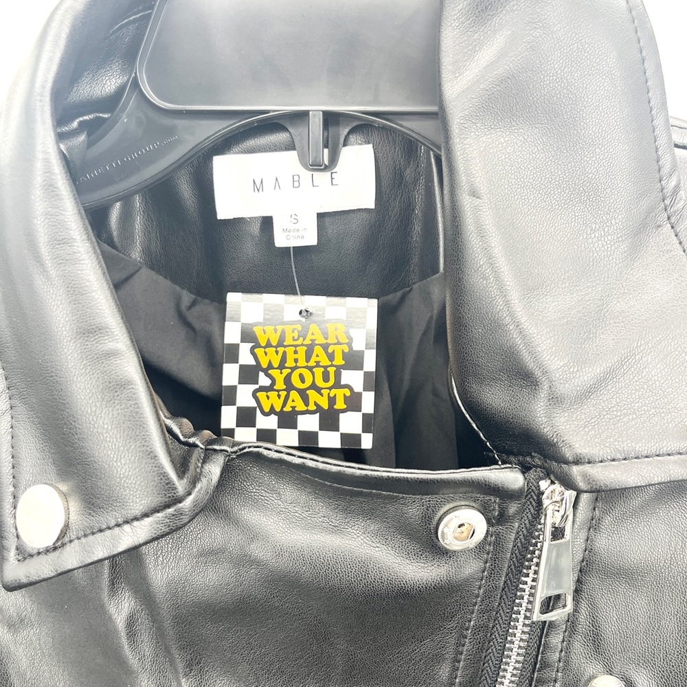 Women’s Chic Black Leather Jacket with Ruffle Sleeves Pockets Snap Buttons - Picture 6 of 9